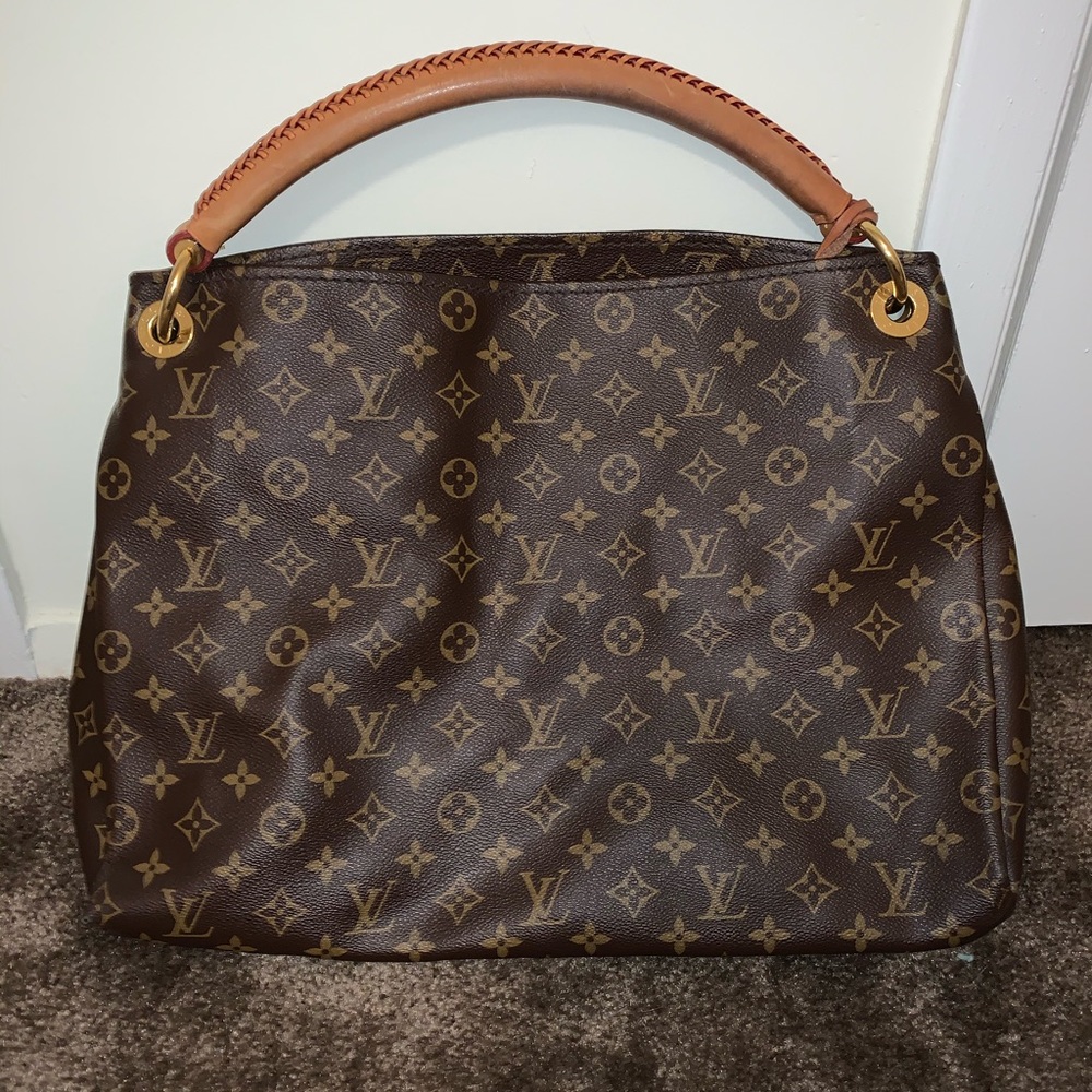 Louis Vuitton Artsy MM
